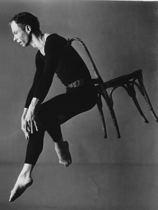 «Merce Cunningham in his Antic Meet», 1958. Photo: Richard Rutledge.